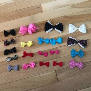 Bundle of Bow Hair Clips